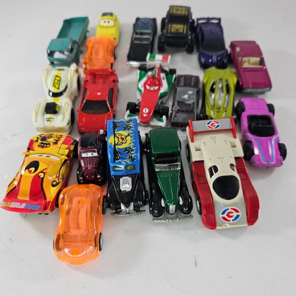 Mixed Toy Car Lot Matchbox Hot Wheels Assorted Styles Vintage Modern - Picture 2 of 10